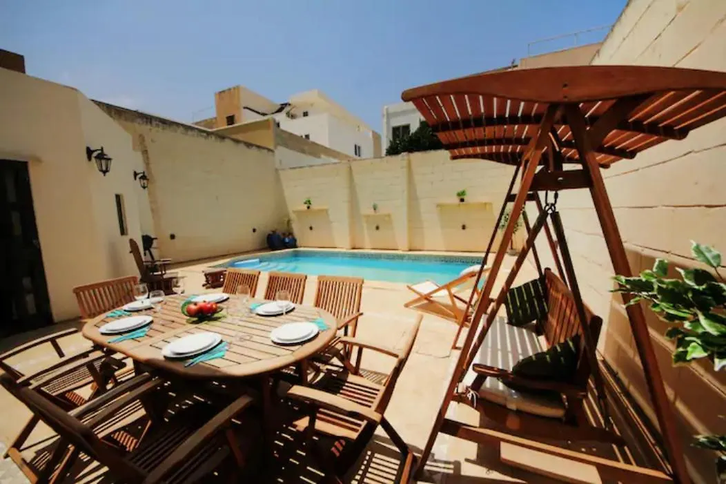 Zen Villa With Pool And Gym Close To The Sea location